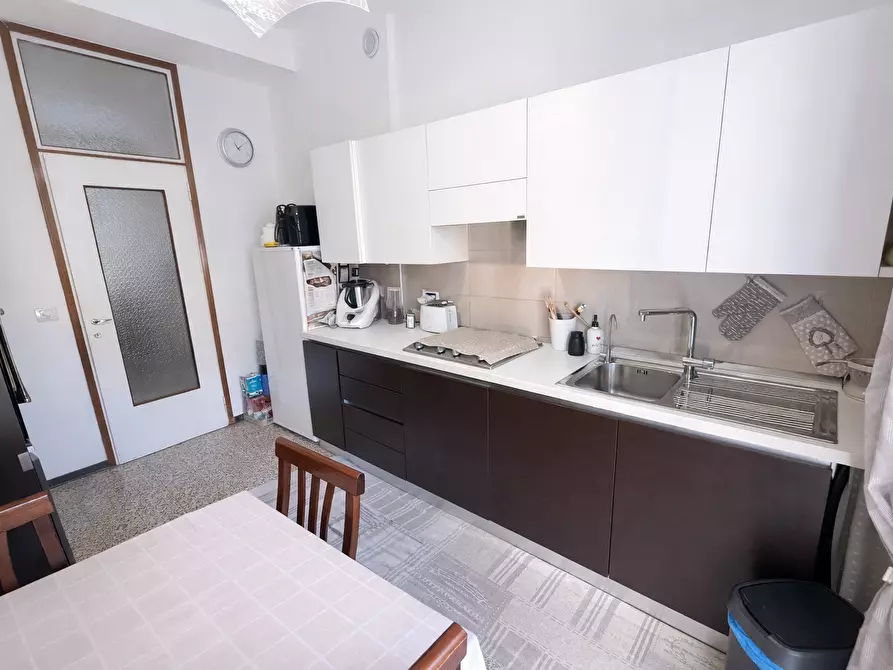 Immagine 3 di Quadrilocale in vendita  a Modena