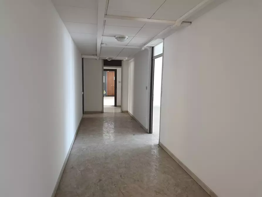 Immagine 18 di Ufficio in vendita  in Via Pietro Giardini 470a a Modena