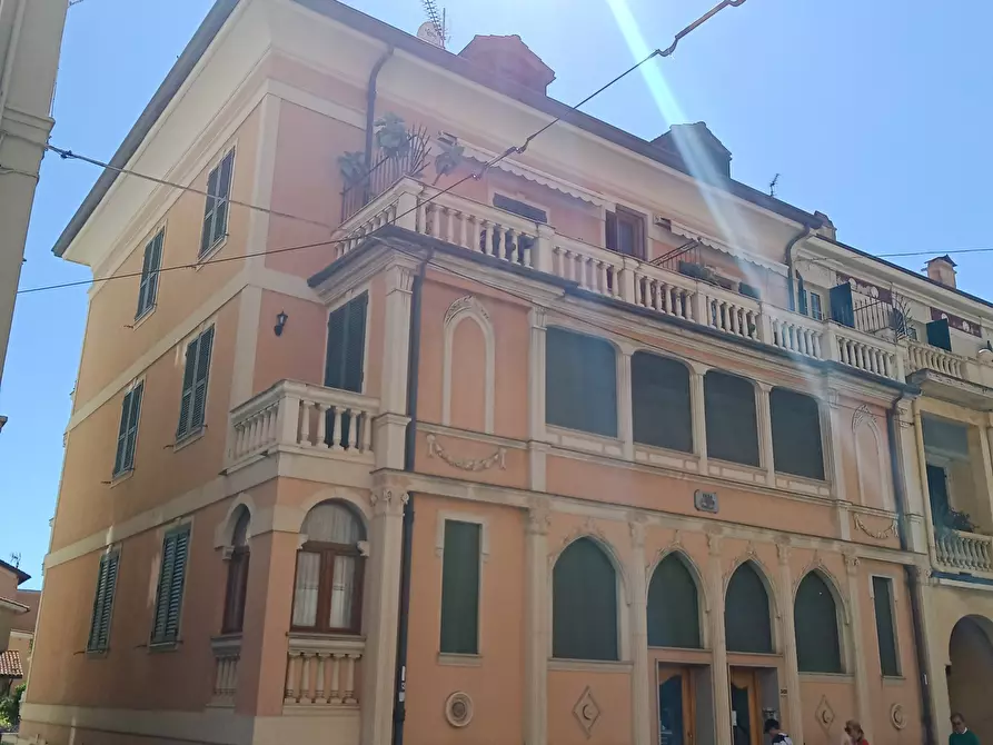 Immagine 2 di Bilocale in vendita  in Via Vittorio Emanuele 369 a Bordighera