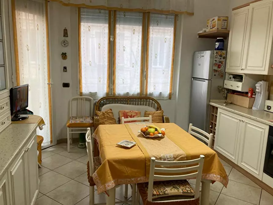 Immagine 14 di Quadrilocale in vendita  in Via Martiri della libertà 9 a Ventimiglia