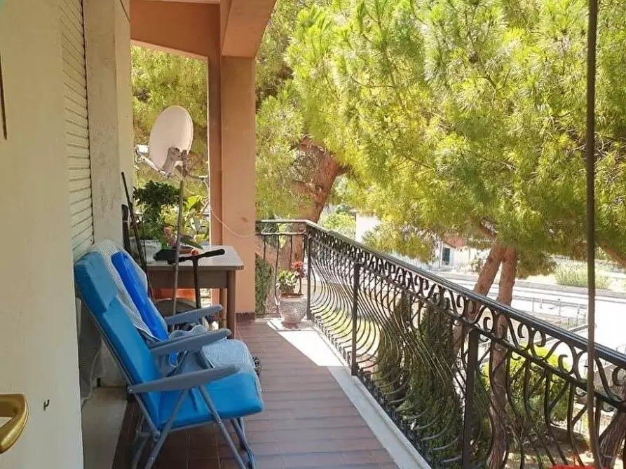 Immagine 2 di Quadrilocale in vendita  in Via Pasteur 120 a Bordighera