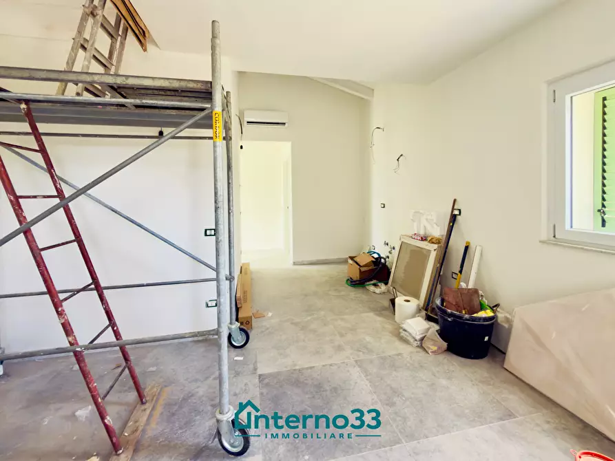 Immagine 3 di Casa semindipendente in vendita  a Sarzana