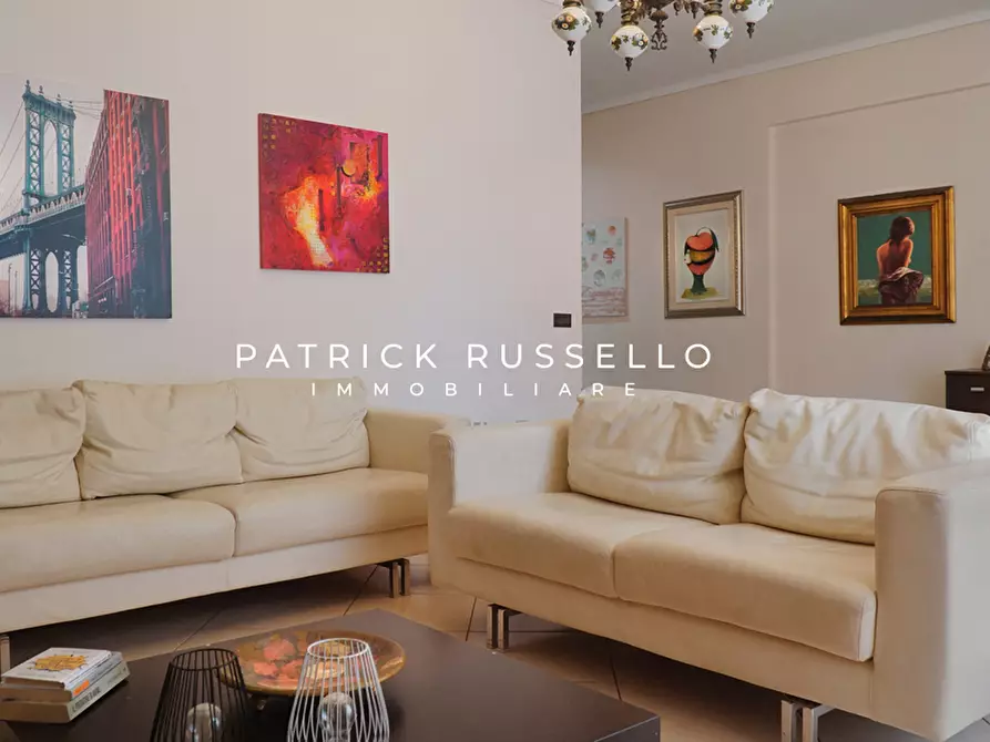 Immagine 3 di Trilocale in vendita  in Via Seneca 2 a Gela