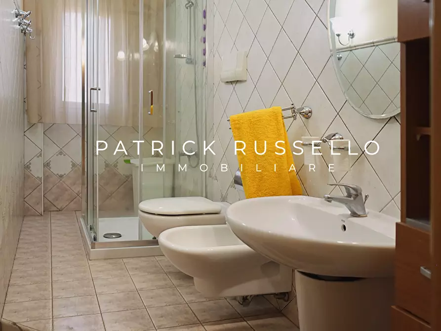 Immagine 14 di Trilocale in vendita  in Piazza Messico 5 a Gela