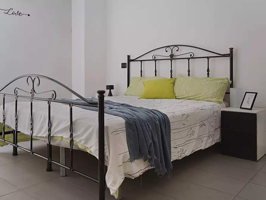 Immagine 10 di Casa indipendente in vendita  in Via Salerno 100 a Gela