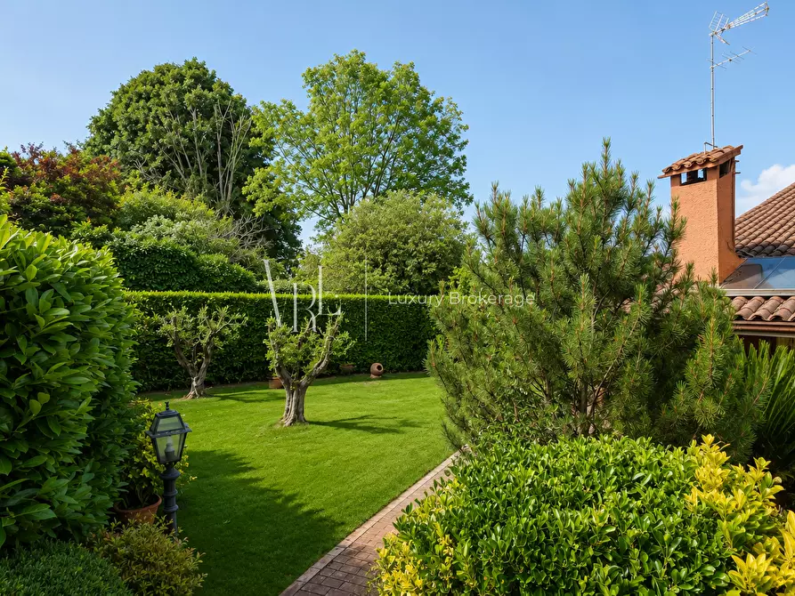 Immagine 3 di Casa bifamiliare in vendita  a Roma
