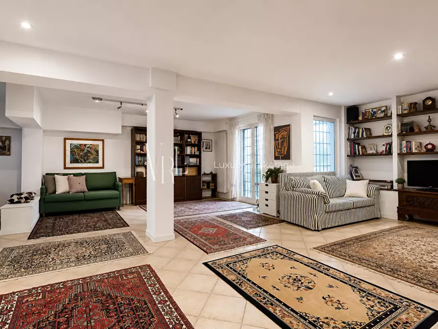 Immagine 18 di Casa bifamiliare in vendita  a Roma