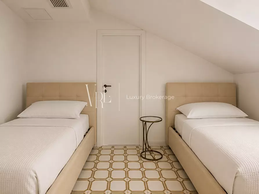 Immagine 18 di Attico in vendita  a Roma