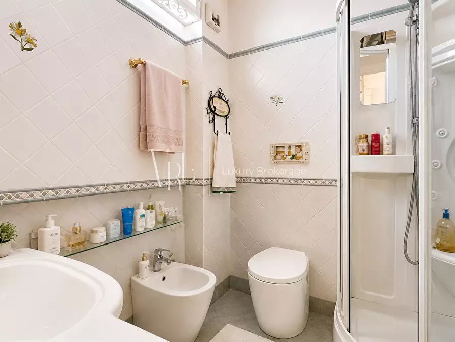 Immagine 23 di Casa bifamiliare in vendita  a Roma
