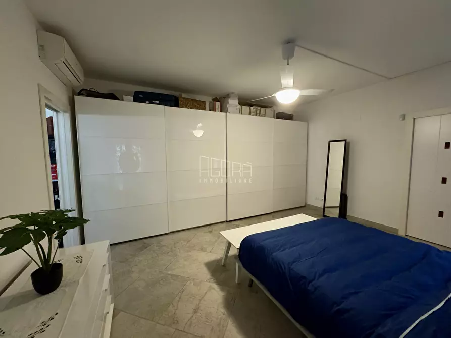 Immagine 16 di Villa in vendita  in Viale dei Mille 160 a Rovigo