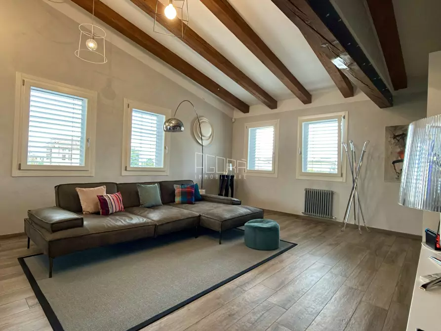 Immagine 4 di Casa bifamiliare in vendita  a Rovigo