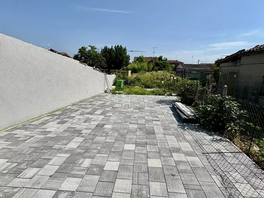 Immagine 15 di Casa bifamiliare in vendita  in Via A. Forni 17 a Porto Viro