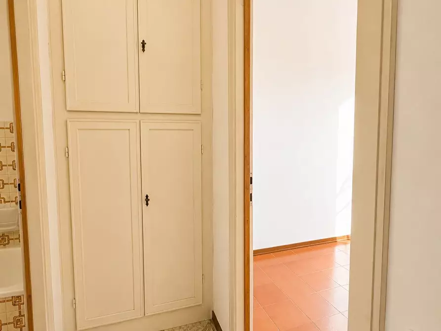 Immagine 9 di Quadrilocale in vendita  a Viareggio