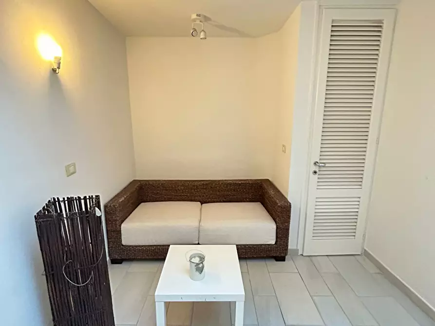 Immagine 14 di Bilocale in affitto  a Viareggio