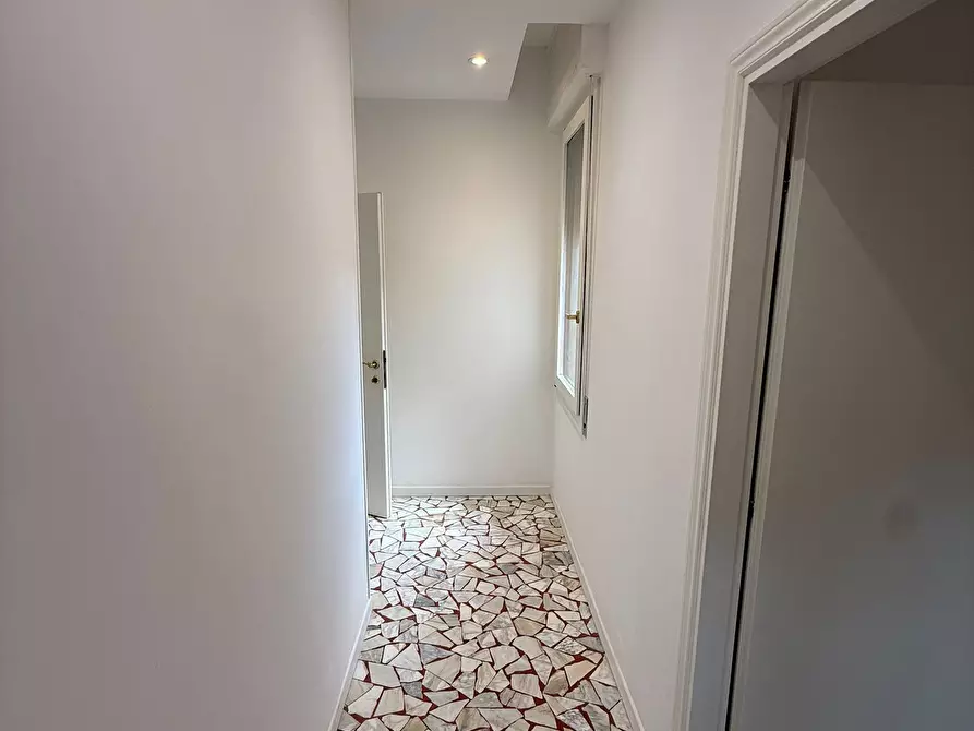 Immagine 17 di Quadrilocale in affitto  in Via Avesella 9 a Bologna