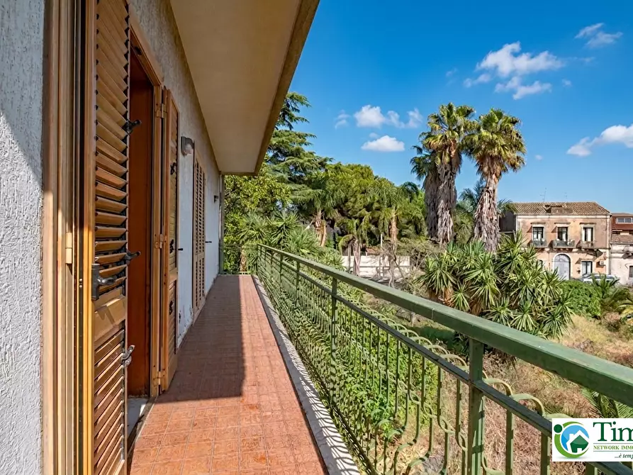 Immagine 19 di Villa in vendita  in Via Roma 29 a Sant'agata Li Battiati