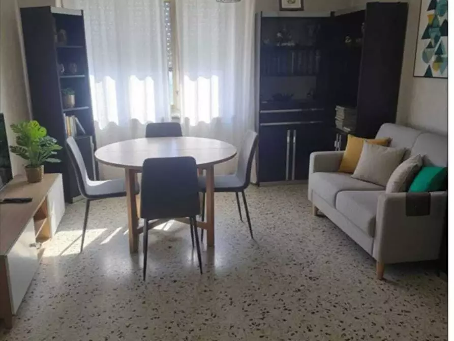 Immagine 1 di Quadrilocale in vendita  in Viale Mario Rapisardi 188 a Catania