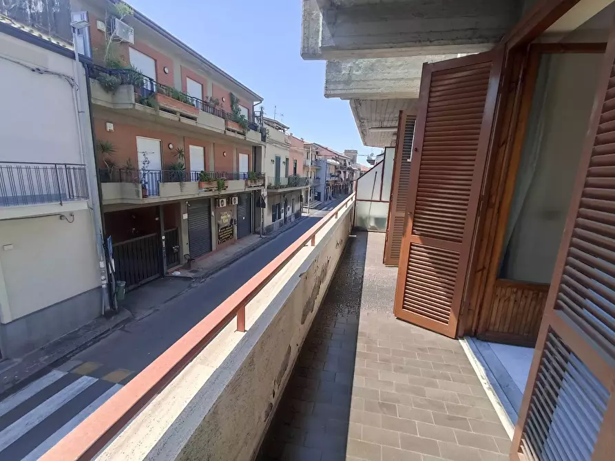 Immagine 24 di Trilocale in vendita  a Aci Castello