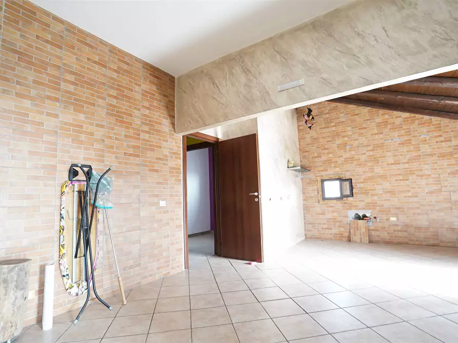 Immagine 4 di Appartamento in vendita  a Misterbianco