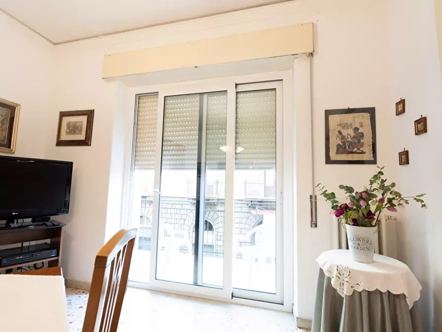 Immagine 8 di Pentalocale in vendita  in Via Caronda 178 a Catania