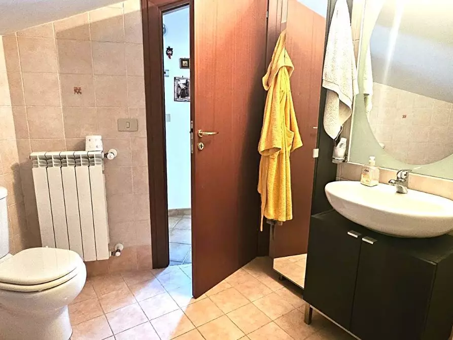 Immagine 19 di Mansarda in vendita  a Fiumefreddo Di Sicilia