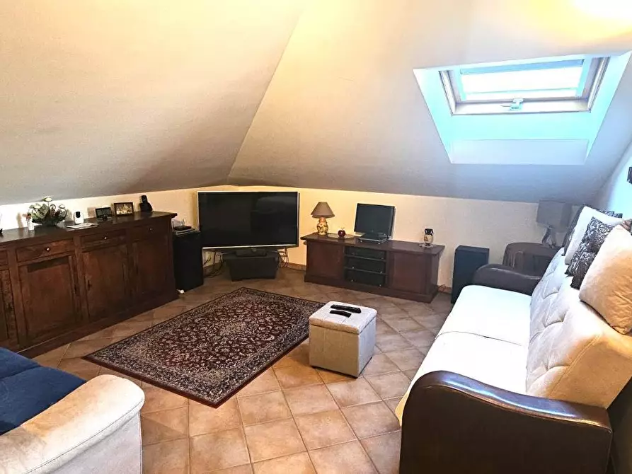 Immagine 9 di Mansarda in vendita  a Fiumefreddo Di Sicilia