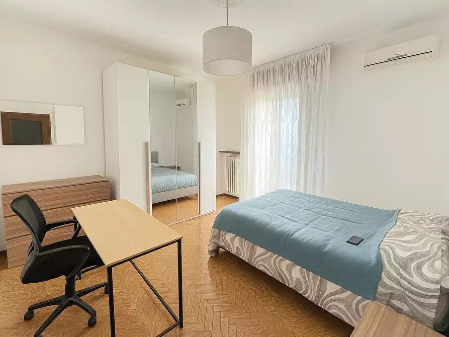 Immagine 8 di Quadrilocale in vendita  in Via L. Pulci 32 a Modena