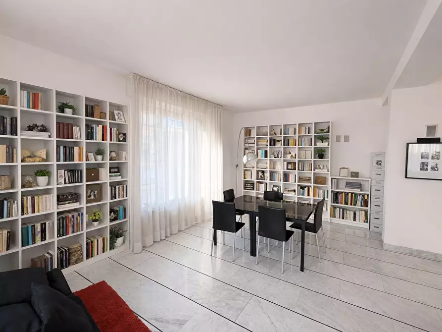 Immagine 2 di Trilocale in vendita  a Modena