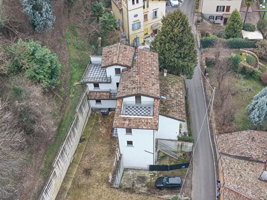 Immagine 3 di Villa in vendita  in Via del Santuario 15 a Fiorano Modenese