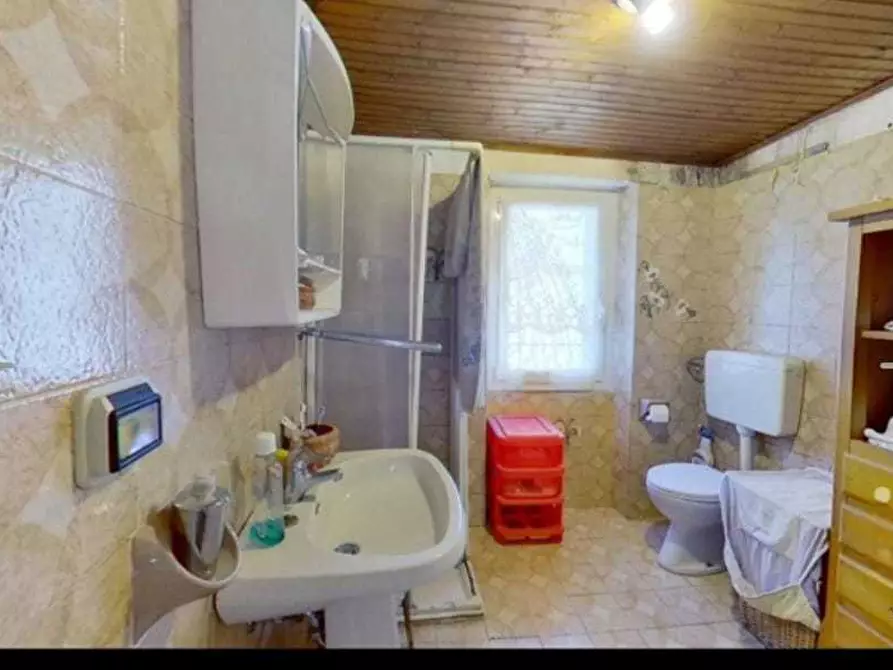 Immagine 12 di Porzione di casa in vendita  in Via Ughetto 18 a Ventimiglia