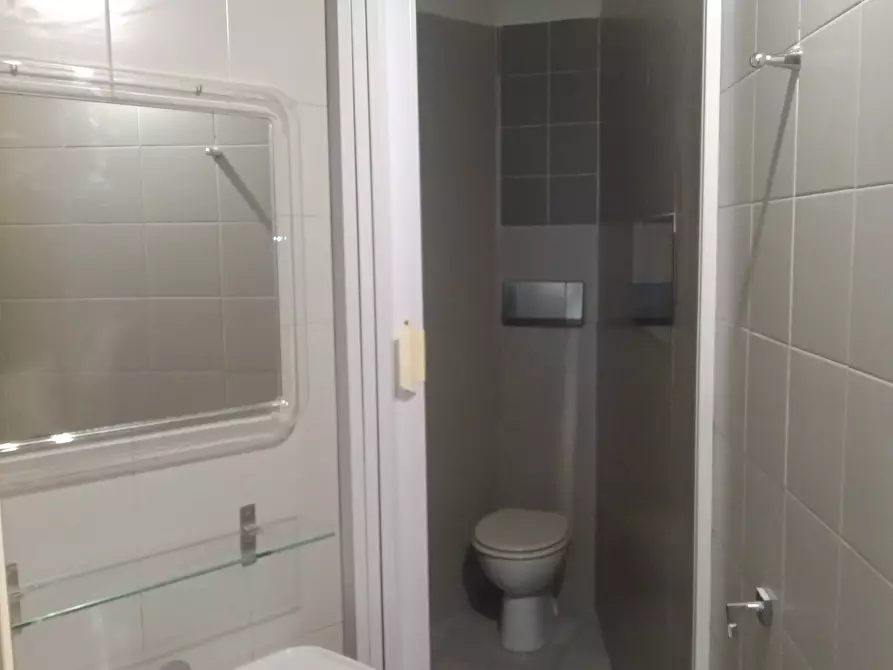 Immagine 2 di Bilocale in affitto  in Via Gaetano Donizetti 15 a Torino
