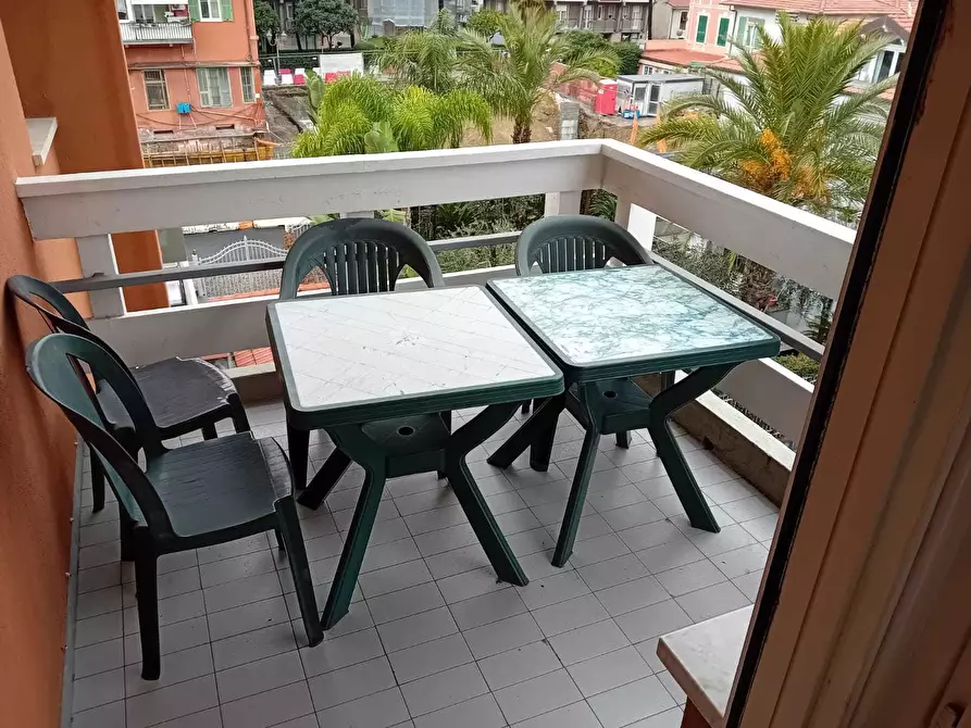 Immagine 33 di Trilocale in affitto  in Via Braie 3 a Bordighera