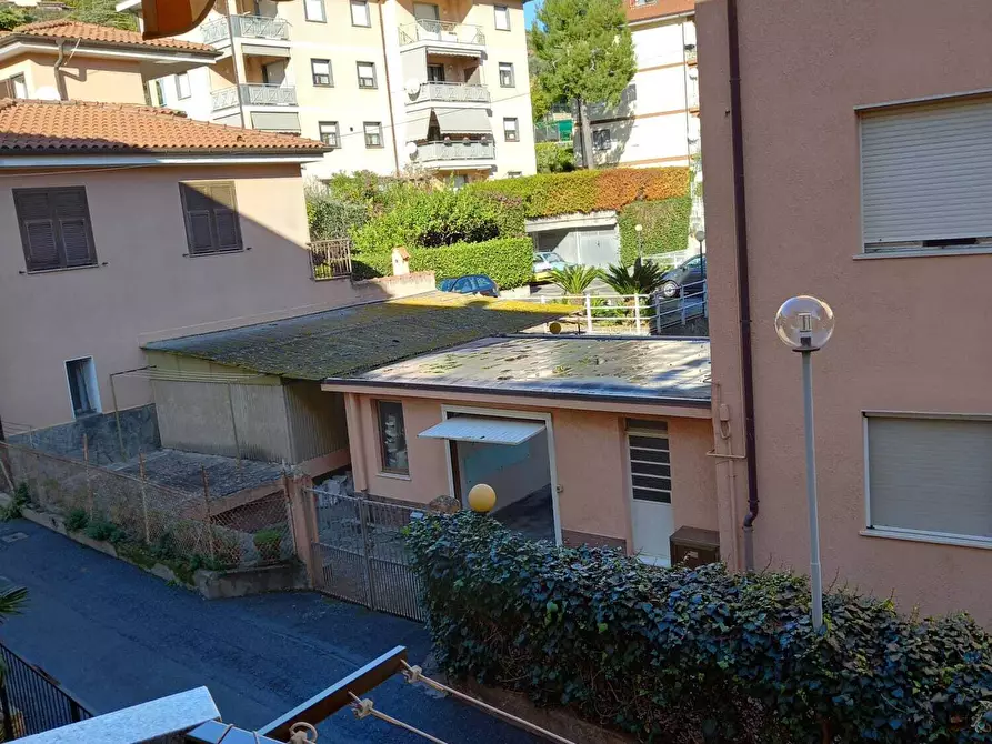 Immagine 4 di Quadrilocale in vendita  in Piazza Due Strade 2 a Bordighera