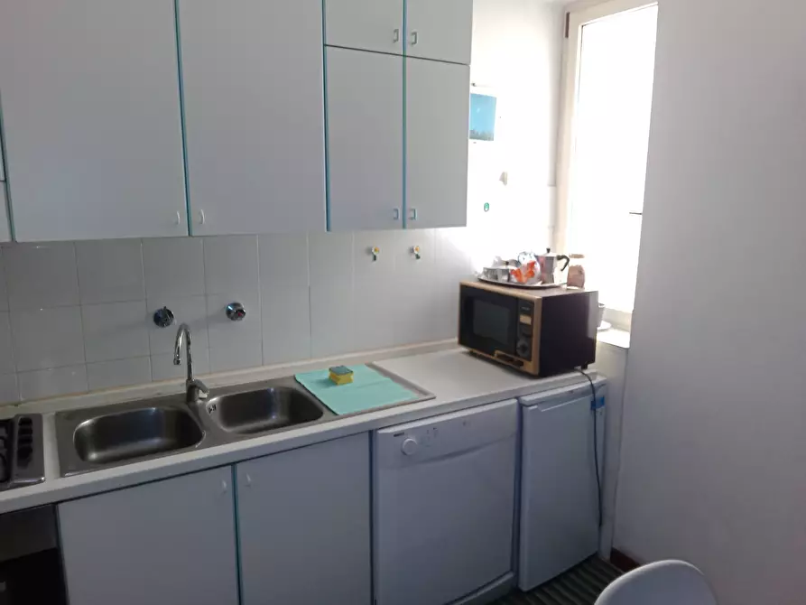 Immagine 7 di Quadrilocale in vendita  in Lungomare Argentina 10 a Bordighera