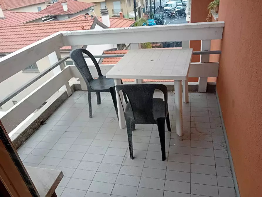 Immagine 43 di Trilocale in affitto  in Via Braie 3 a Bordighera