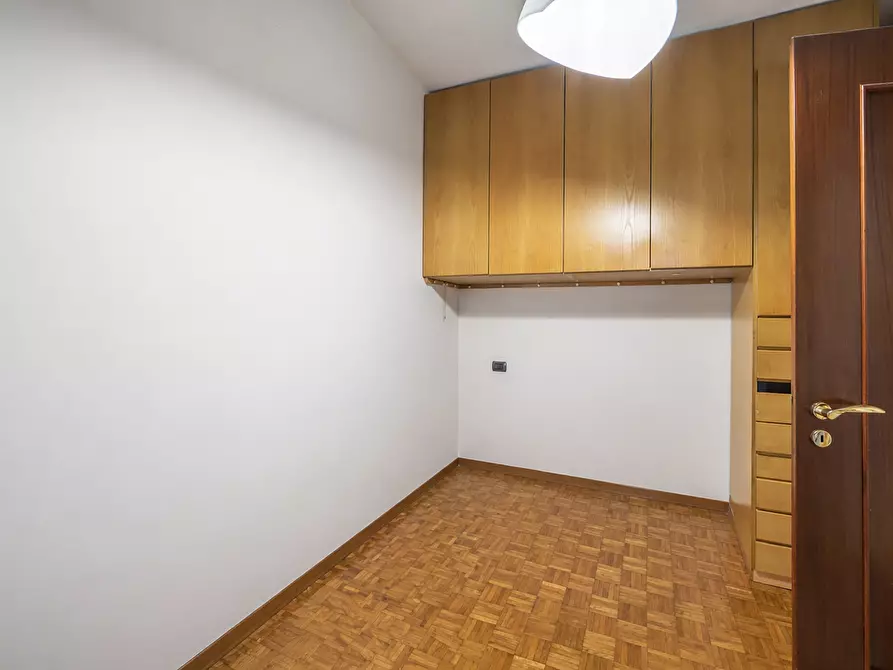 Immagine 19 di Quadrilocale in vendita  in Via Leonardo Da Vinci 1000 a Parma