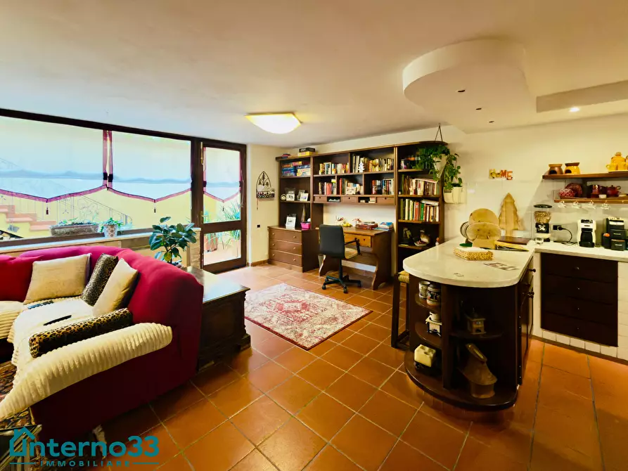 Immagine 24 di Villa in vendita  in Via Isola 51 a Ortonovo