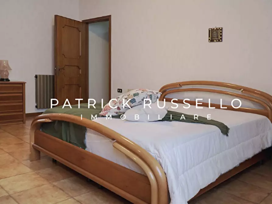 Immagine 9 di Villa in vendita  in Via delle Acacie 8 a Gela