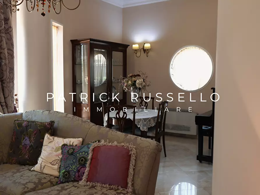 Immagine 2 di Villa in vendita  in Via Butera 207 a Gela