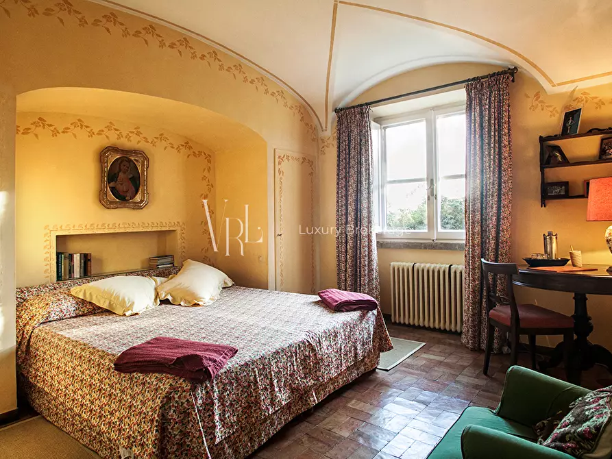 Immagine 35 di Casa indipendente in vendita  a Roma