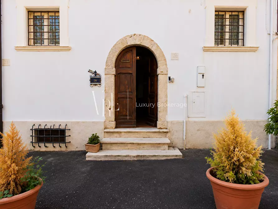 Immagine 2 di Casa indipendente in vendita  a Tivoli