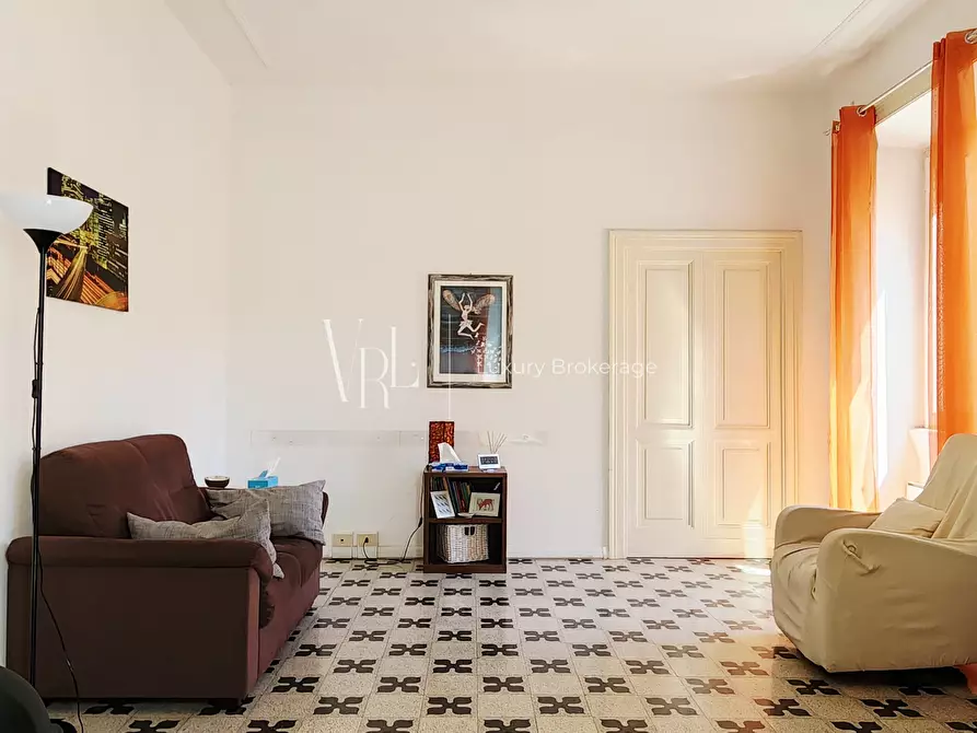 Immagine 6 di Pentalocale in vendita  a Roma