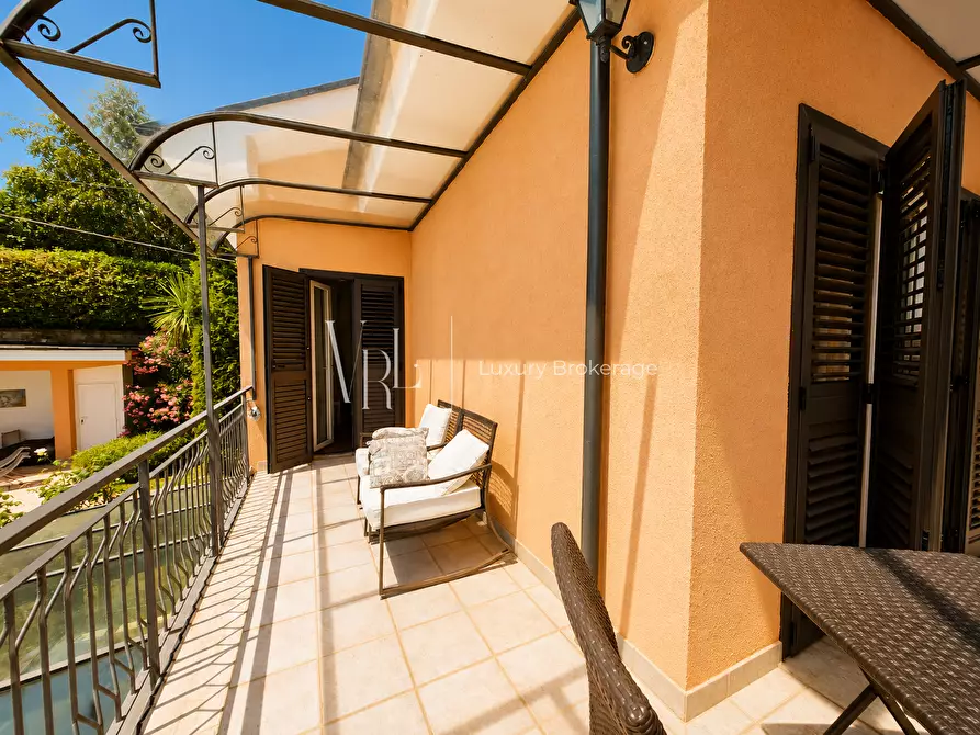 Immagine 16 di Villa in vendita  a Zagarolo