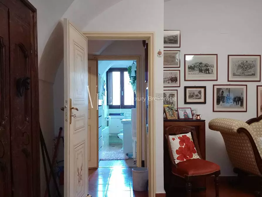 Immagine 31 di Palazzo in vendita  a Arezzo