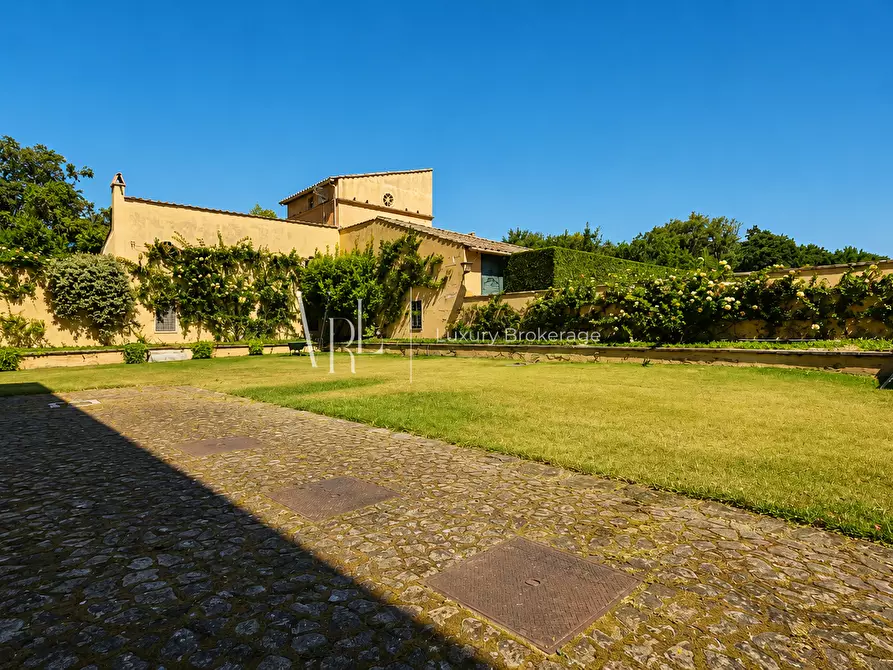 Immagine 13 di Villa in vendita  a Roma