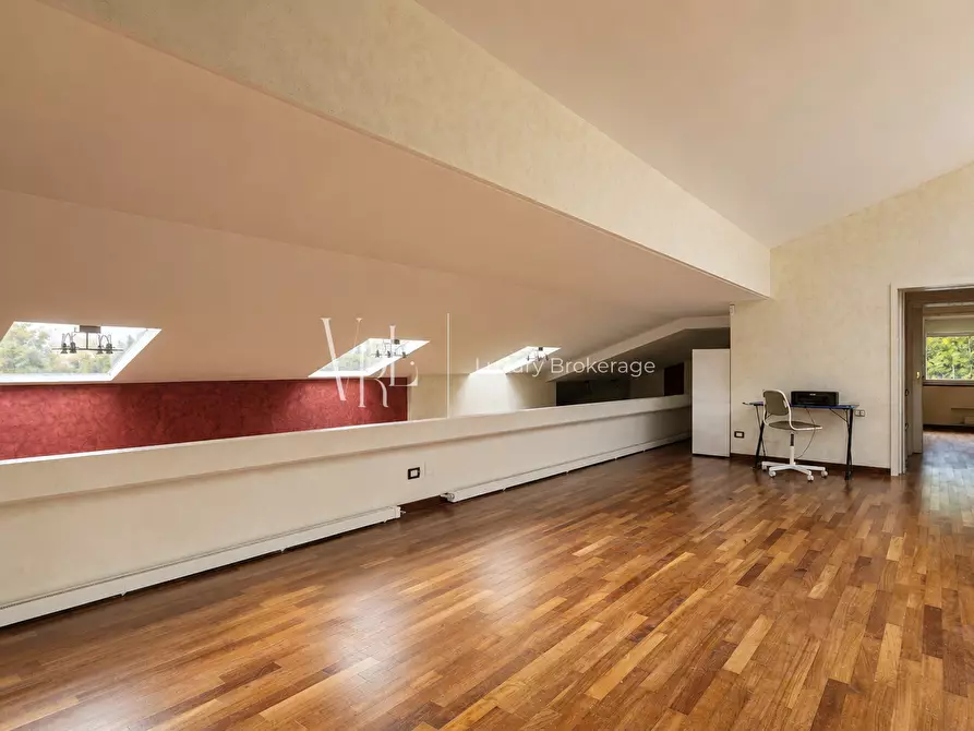 Immagine 12 di Villa in vendita  a Roma