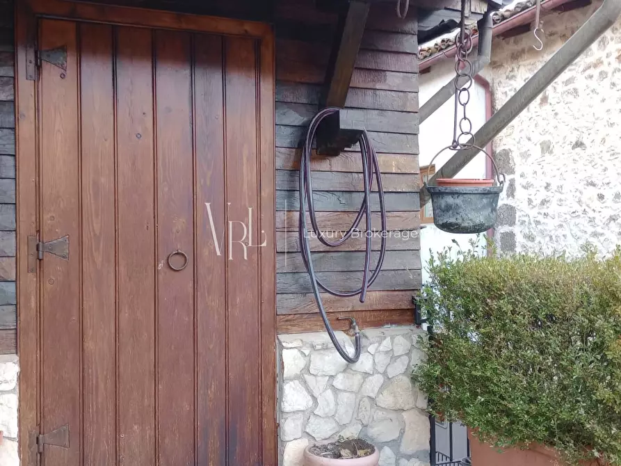 Immagine 38 di Palazzo in vendita  a Arezzo