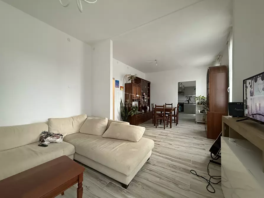 Immagine 1 di Casa bifamiliare in vendita  a Rovigo