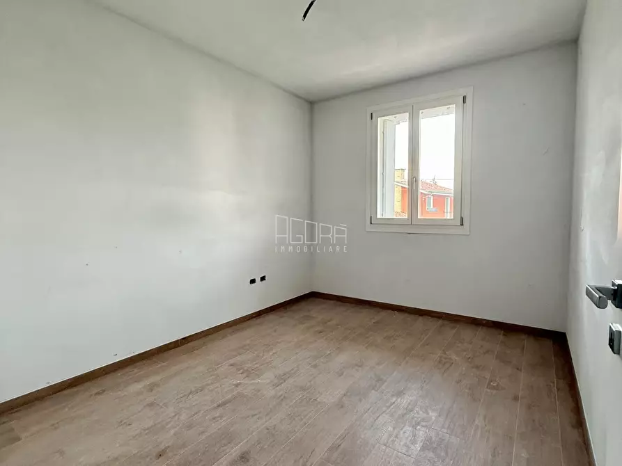 Immagine 6 di Casa trifamiliare in vendita  a Rovigo