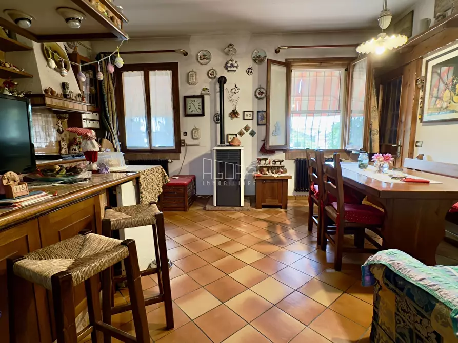 Immagine 7 di Villa in vendita  in Via Santa Lucia 283 a Arqua' Polesine